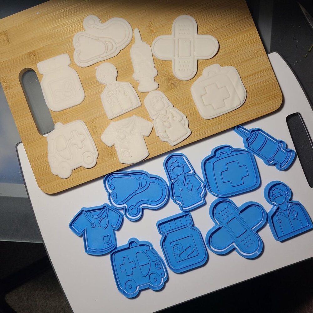 9-Piece Medical Themed Cookie Cutters & Stamp Set Blue